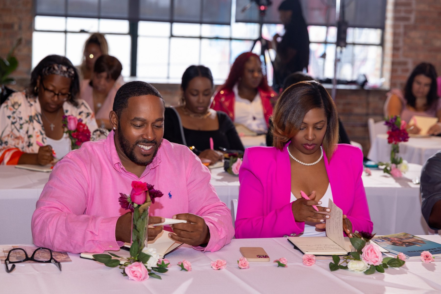 Guests and conversations at the Rosé & Real Estate Chicago event